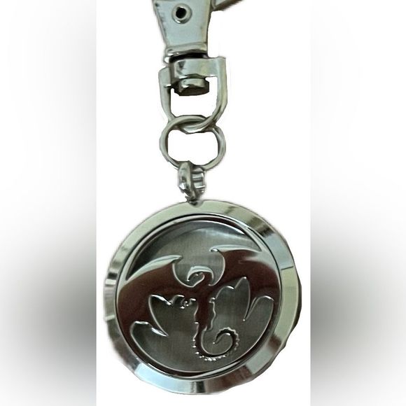 COPY - Game of Thrones Dragon essential oil diffuser keychain - Picture 1 of 4